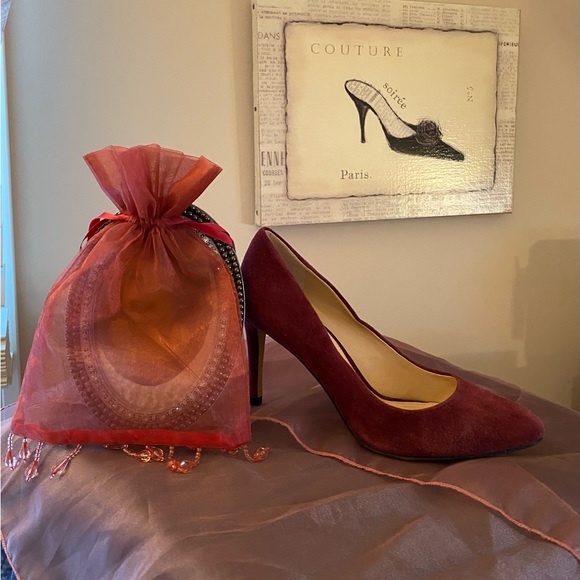 Vince Camuto Burgundy Suede Pumps - Picture 5 of 6